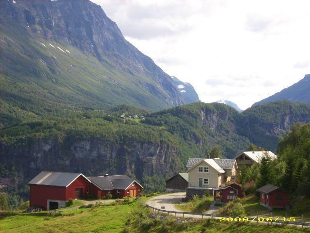 Hesthaug Gard Apartment Eidsdal Exterior foto